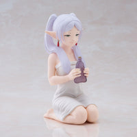 Frieren: Beyond Journey’s End BANPRESTO Frieren Relax Time - Kneeling with Potion Bottle