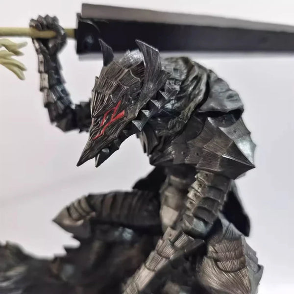 Berserk – Guts Berserker Armor Damaged Ver. Pillar Stand Statue