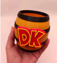 Donkey Kong – DK Barrel Pen Container & Logo Nameplate 3D Printed Display Set