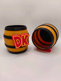 Donkey Kong – DK Barrel Pen Container & Logo Nameplate 3D Printed Display Set