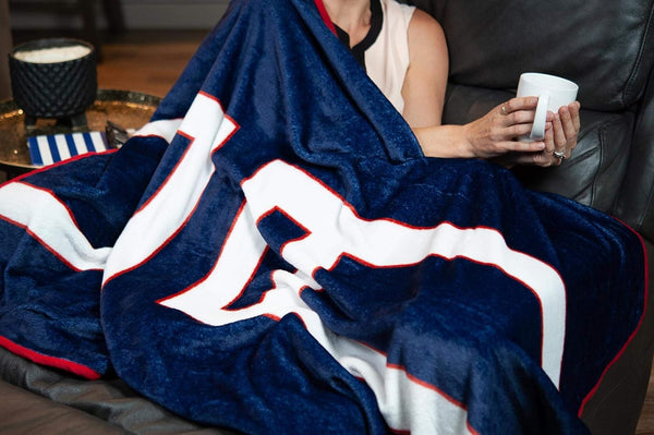 My Hero Academia U.A. Academy Fleece Throw Blanket | Soft Boku No Hero Academia Collectible Blanket